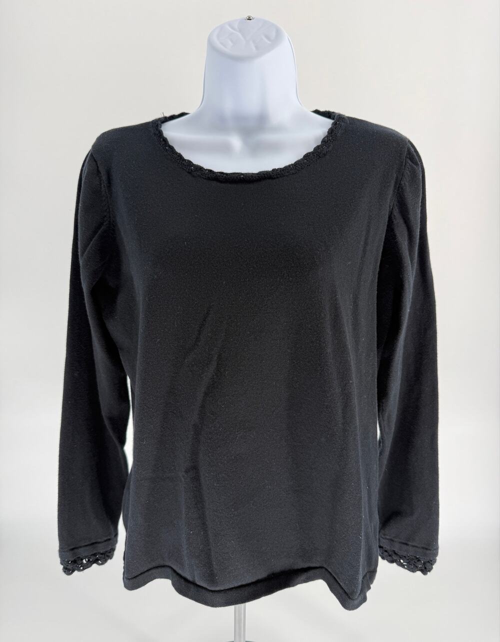 Liz Claiborne Black Sweater Medium Long Sleeve Crochet Trim Knit Pullover Top